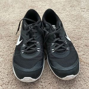 black Nike shoes